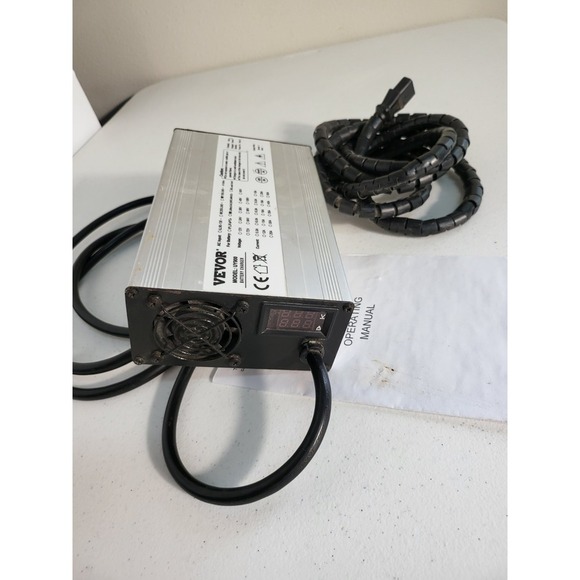 Venor UY900 Battery Charger Golf With Protection Wire - Picture 9 of 10